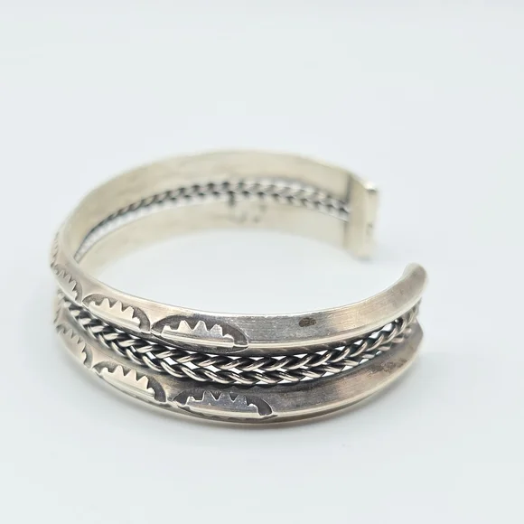 VTG Solid Sterling Silver Southwestern Stamped Cuff Bracelet Twisted Cable, 27g - Picture 3 of 13